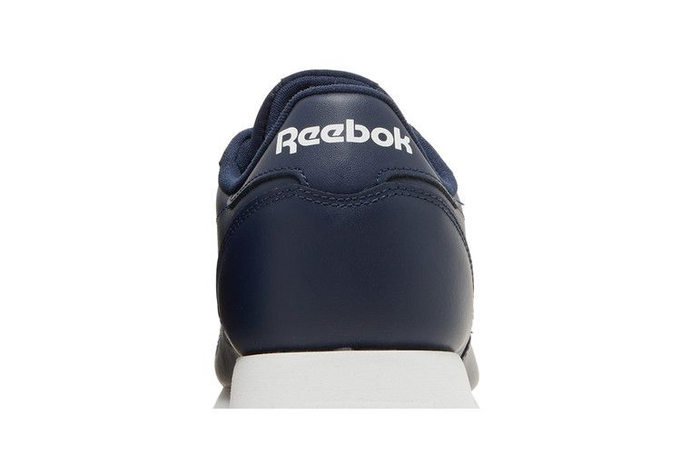 Кроссовки Reebok Classic Leather 'Vector Navy Gum'