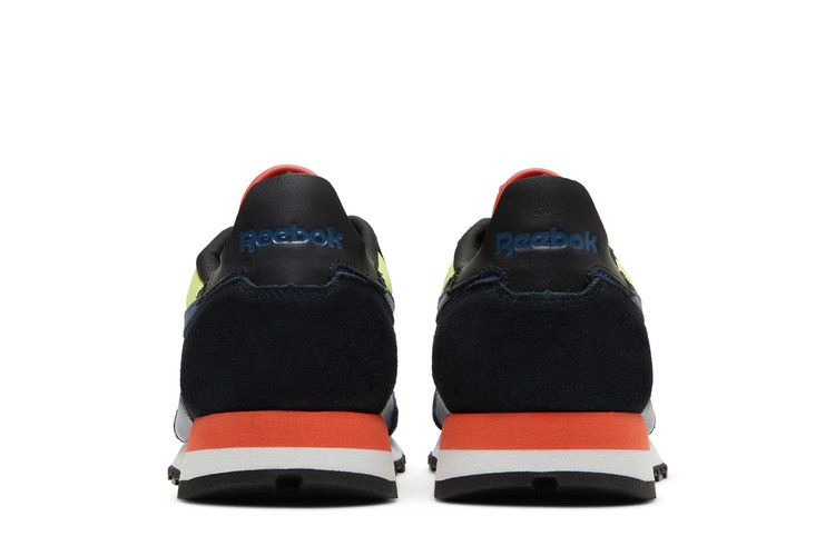 Кроссовки Reebok Classic Leather 'White Black Dynamic Red'