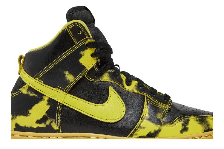 Nike dunk high yellow black on sale