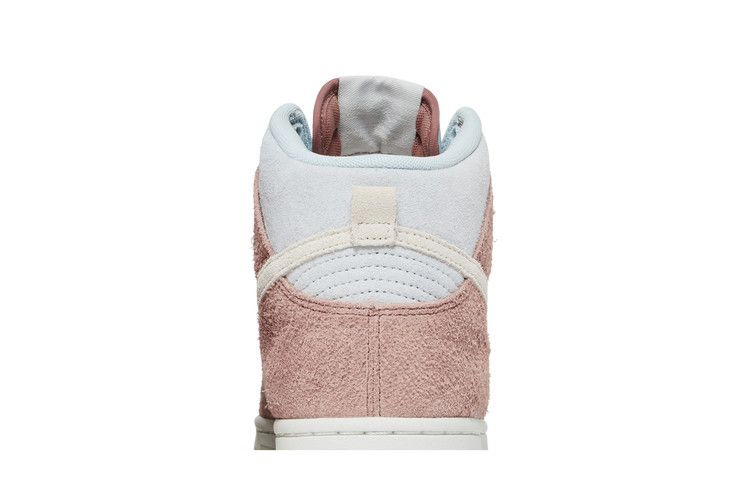 Кроссовки Nike Dunk High 'Fossil Rose'