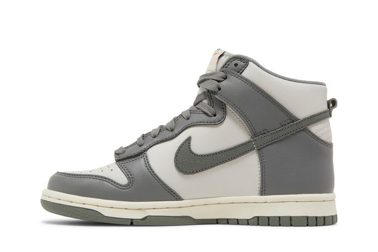 Кроссовки Nike Dunk High SE GS 'Light Bone Tumbled Grey'