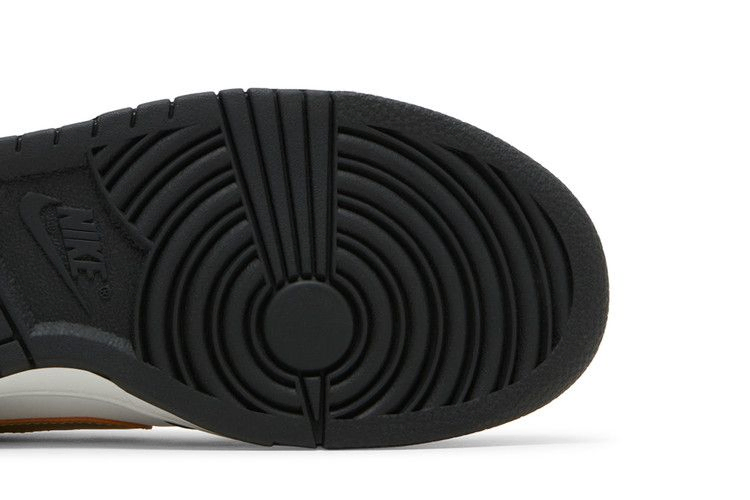 Кроссовки Nike Dunk Low GS 'Off Noir Metallic Pewter'