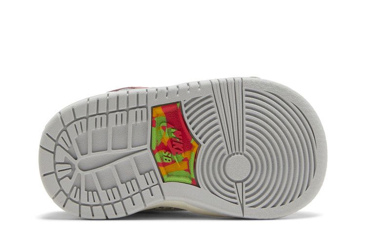 Кроссовки Nike Xavier Schipani x Dunk Low SB TD 'Be True - Trans Joy'