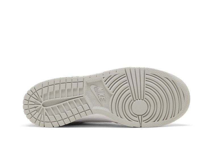 Кроссовки Nike Dunk Low SE GS 'Lottery Pack - Grey Fog'