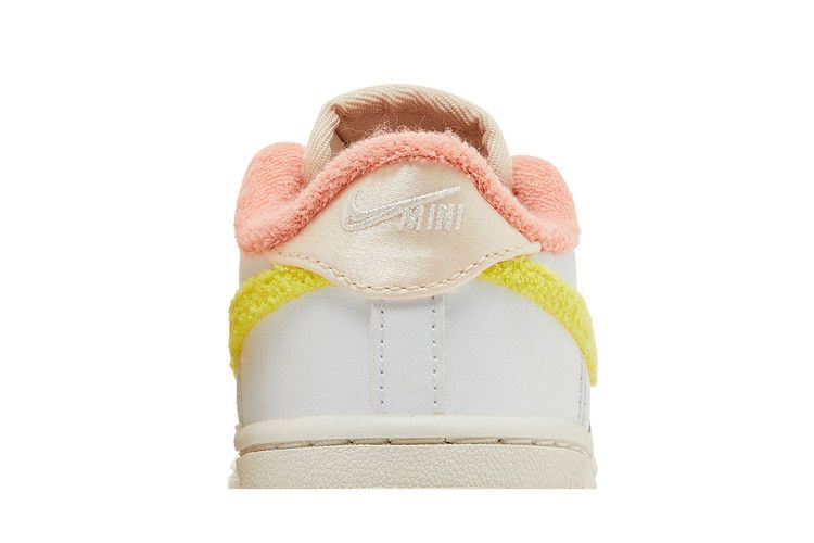 Кроссовки Nike Force 1 LV8 TD 'White Yellow Strike'