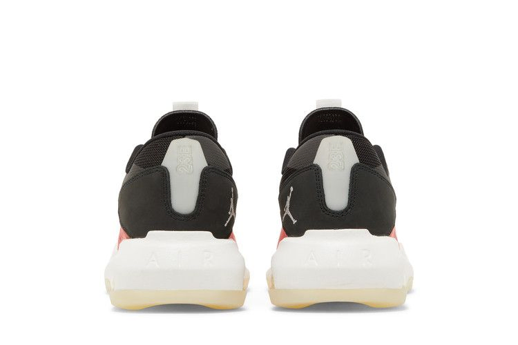 Кроссовки Air Jordan Air 200E 'Black Chile Red'