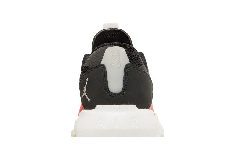 Кроссовки Air Jordan Air 200E 'Black Chile Red'