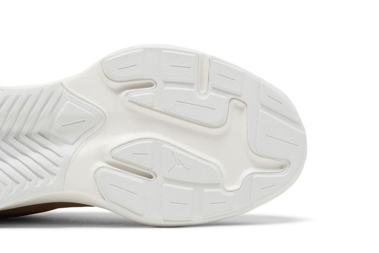 Кроссовки Air Jordan Air 200E 'Medium Olive Brown Kelp'