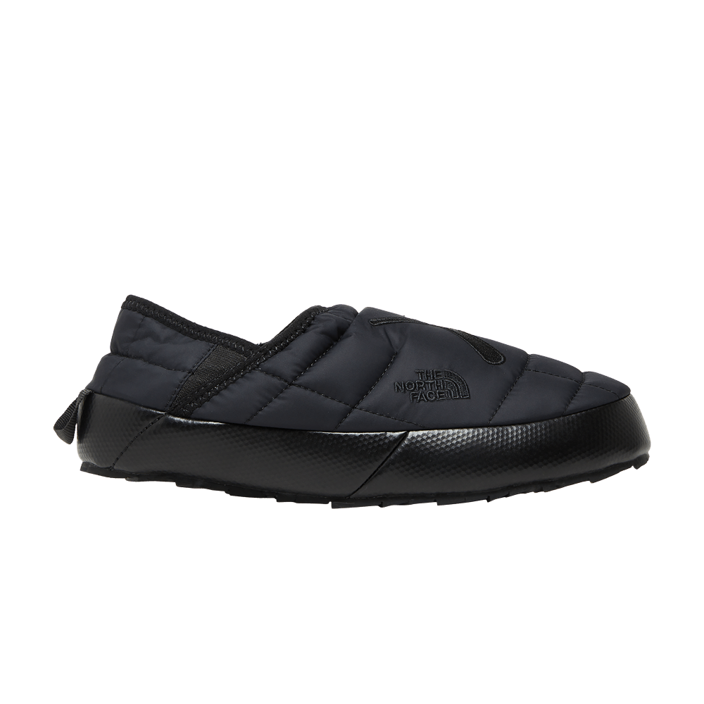 kaws-x-wmns-thermoball-traction-mule-vs-black-nf0a7w6m-kx7