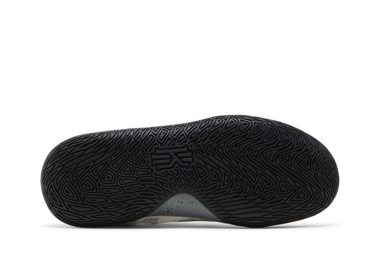 Кроссовки Nike Kyrie Flytrap 5 GS 'White Smoke Grey Chrome'