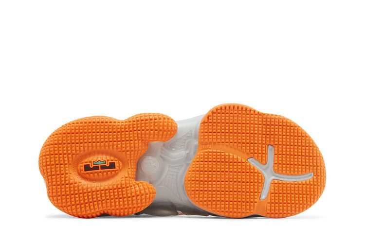 Кроссовки Nike LeBron 19 GS 'Fast Food'