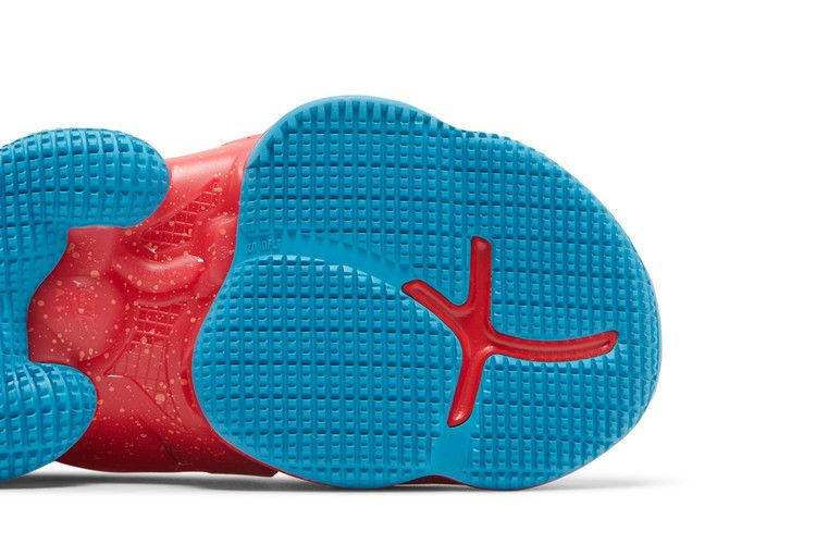 Кроссовки Nike LeBron 19 GS 'King's Crown'