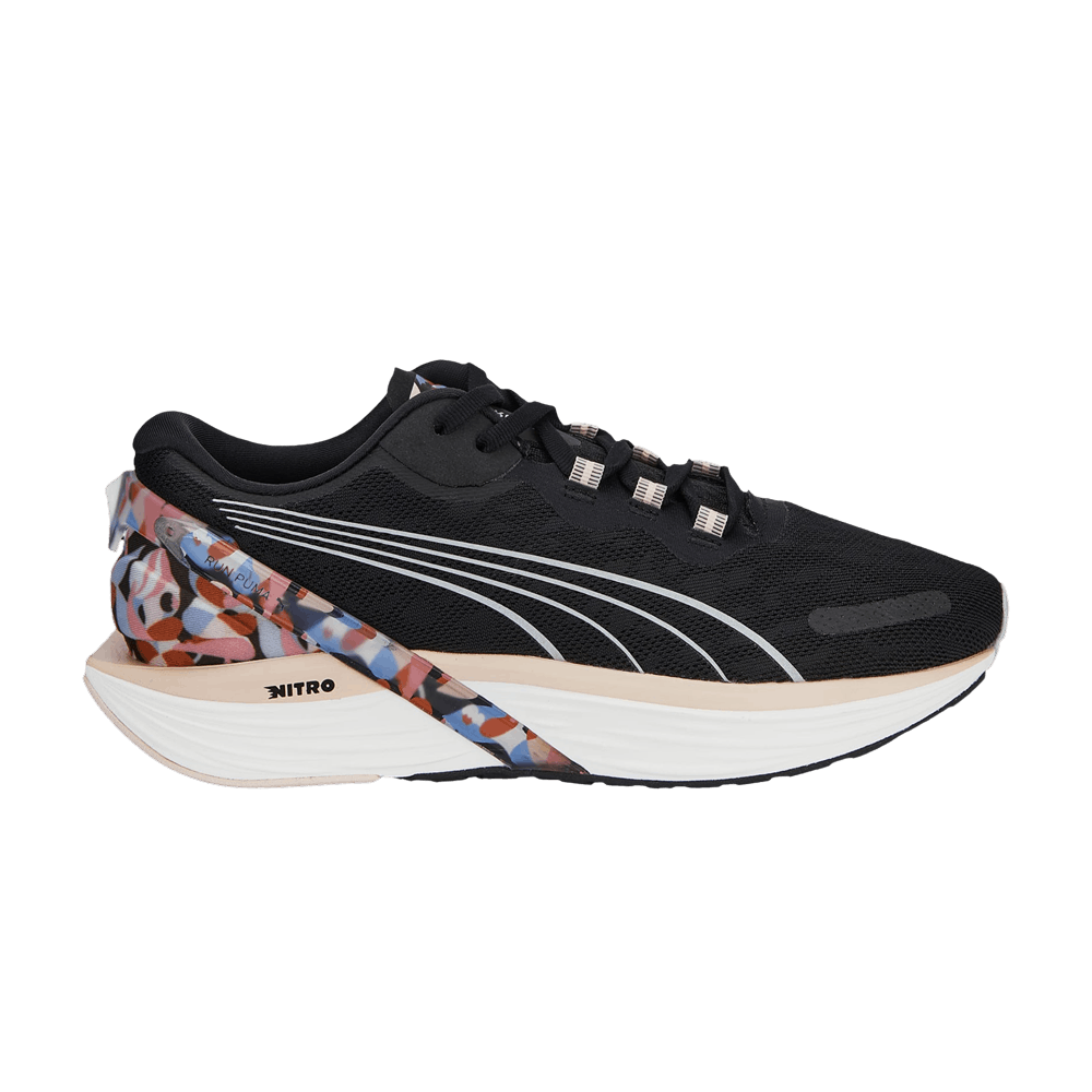 maggie-stephenson-x-wmns-run-xx-nitro-artwork-black-arctic-ice-377188-01