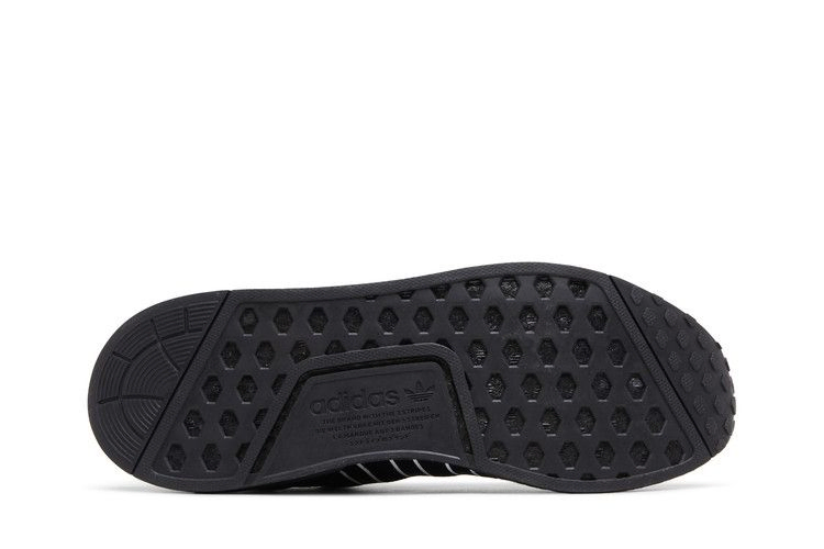 Кроссовки adidas NMD_R1 V2 'Black White'