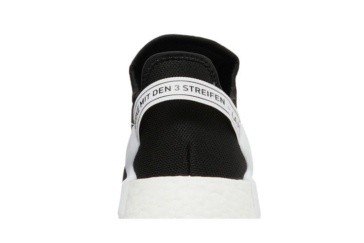 Кроссовки adidas NMD_R1 V2 'Core Black White'