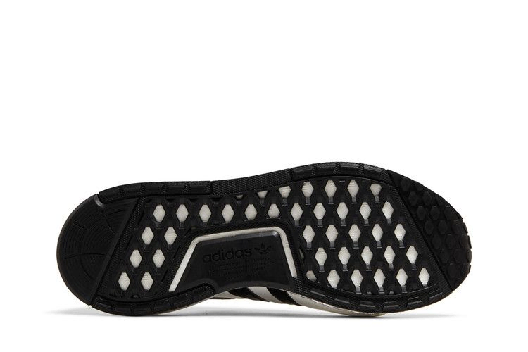 Кроссовки adidas NMD_R1 V3 'White Gold Plaid'