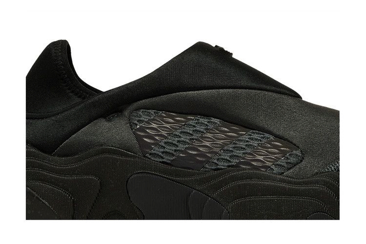 Кроссовки adidas Rovermule Adventure 'Black Carbon'