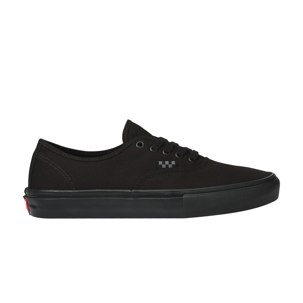 skate-authentic-triple-black-vn0a5fc8bka