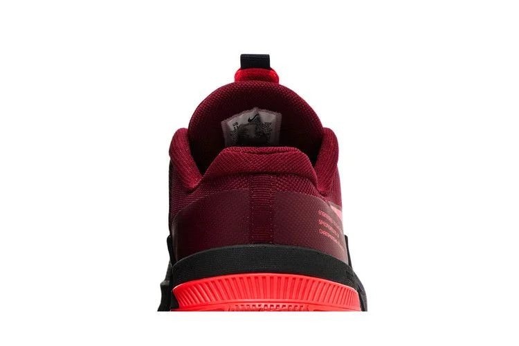 Кроссовки Nike Metcon 8 'Team Red Crimson'