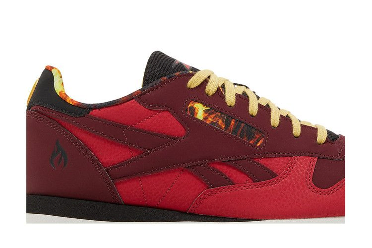 Кроссовки Reebok Street Fighter x Classic Leather 'Gill'