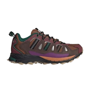 Коричневый