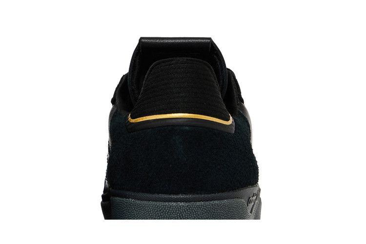 Кроссовки adidas Tyshawn Low 'Black Gold Metallic'