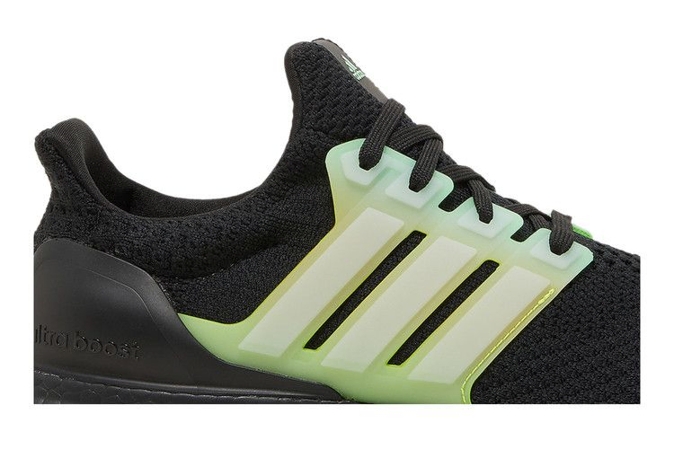 Кроссовки adidas UltraBoost 5.0 DNA 'Black Beam Green'