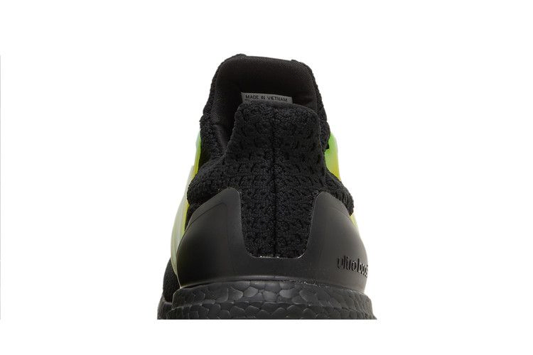 Кроссовки adidas UltraBoost 5.0 DNA 'Black Beam Green'