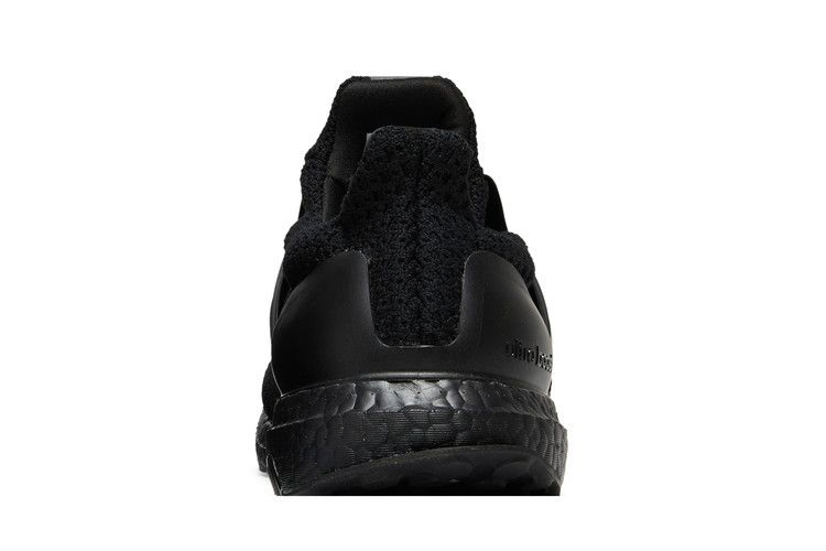 Кроссовки adidas UltraBoost 5.0 DNA 'Black Beam Green'