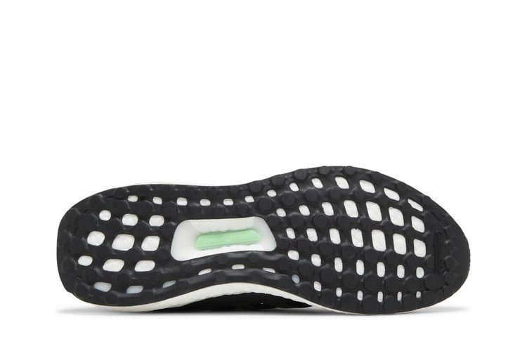 Кроссовки adidas UltraBoost 5.0 DNA 'Black Beam Green'