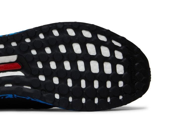 Кроссовки adidas UltraBoost 5.0 DNA 'Black Vivid Red'