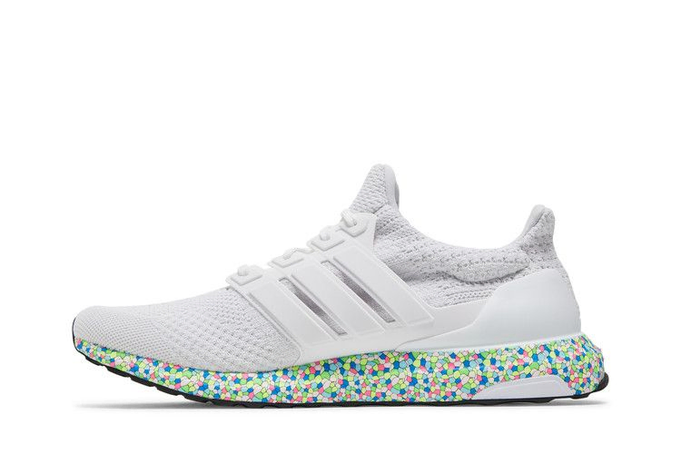 Кроссовки adidas UltraBoost 5.0 DNA 'Mosaic Boost Pack'