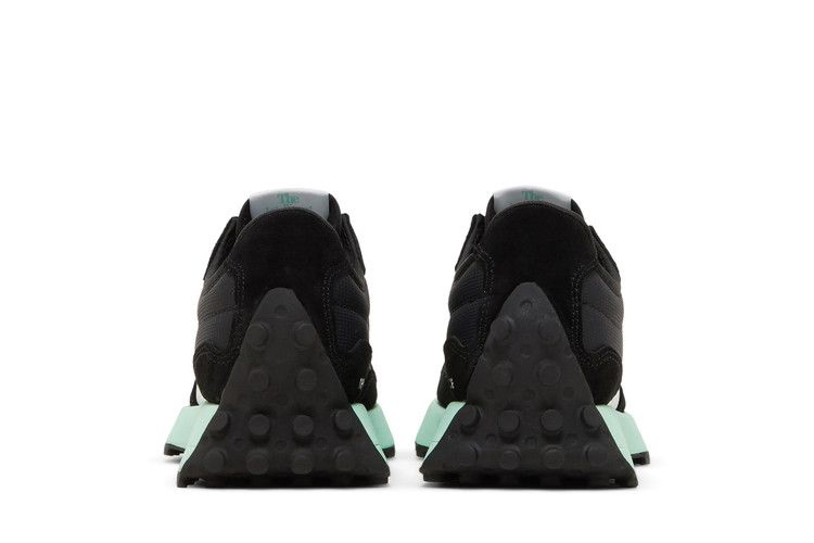 Кроссовки New Balance Wmns 327 'Black Bright Mint'