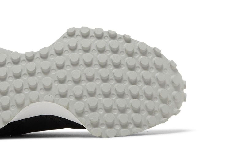 Кроссовки New Balance Wmns 327 'Black White'