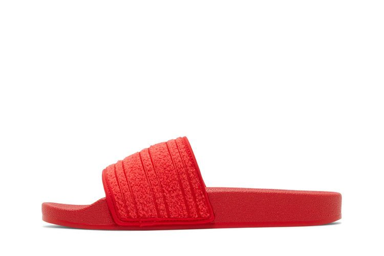 Кроссовки adidas Wmns Adilette Slide 'Vivid Red'