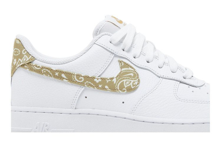 Кроссовки Nike Wmns Air Force 1 '07 Essential 'Barely Paisley'