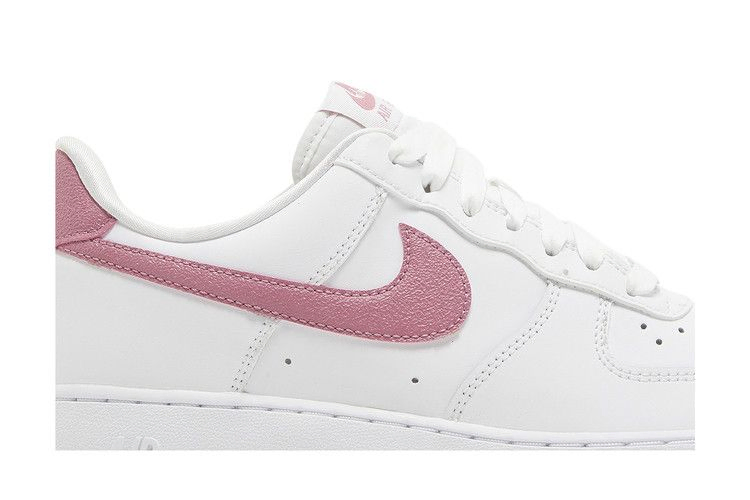 Кроссовки Nike Wmns Air Force 1 '07 Essential 'Desert Berry'