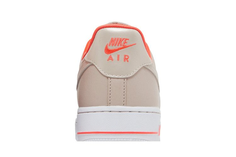 Кроссовки Nike Wmns Air Force 1 '07 'Fossil Stone Laser Crimson'