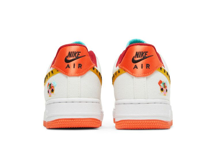 Кроссовки Nike Wmns Air Force 1 '07 LX 'Year of the Tiger'