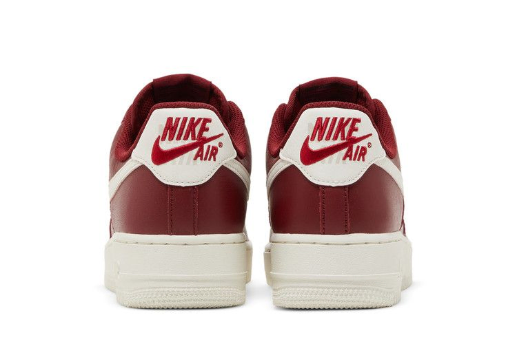 Кроссовки Nike Wmns Air Force 1 '07 Premium 'History of Logos - Team Red'