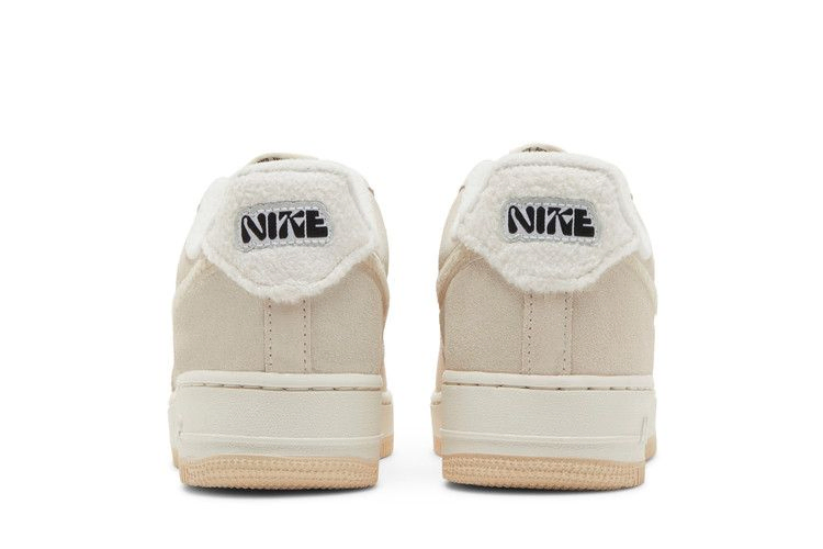 Кроссовки Nike Wmns Air Force 1 '07 SE 'Sanddrift Fleece'