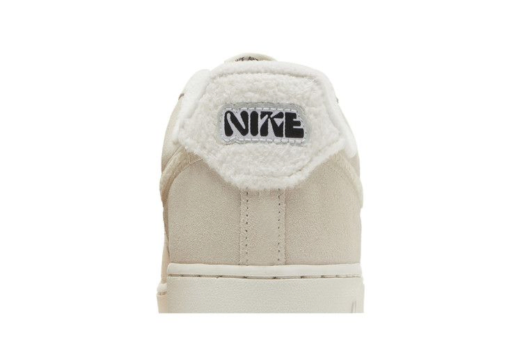 Кроссовки Nike Wmns Air Force 1 '07 SE 'Sanddrift Fleece'