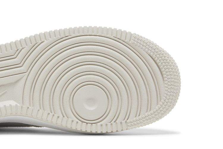 Кроссовки Nike Wmns Air Force 1 Low '07 'Moon Fossil'