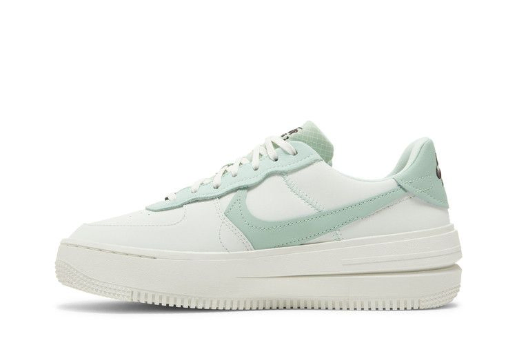 Кроссовки Nike Wmns Air Force 1 PLT.AF.ORM 'Barely Green'