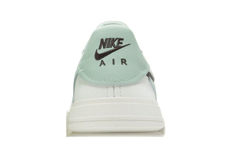 Кроссовки Nike Wmns Air Force 1 PLT.AF.ORM 'Barely Green'