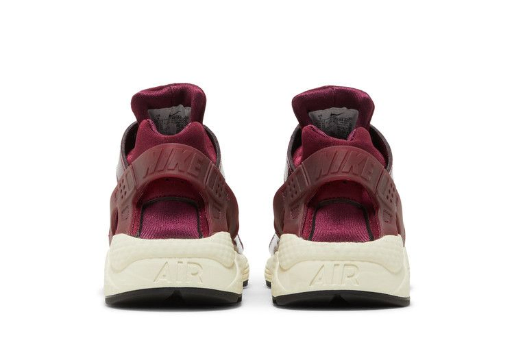 Кроссовки Nike Wmns Air Huarache 'Dark Beetroot'
