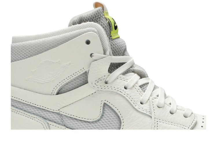 Кроссовки Wmns Air Jordan 1 High Zoom 'Pearl White'