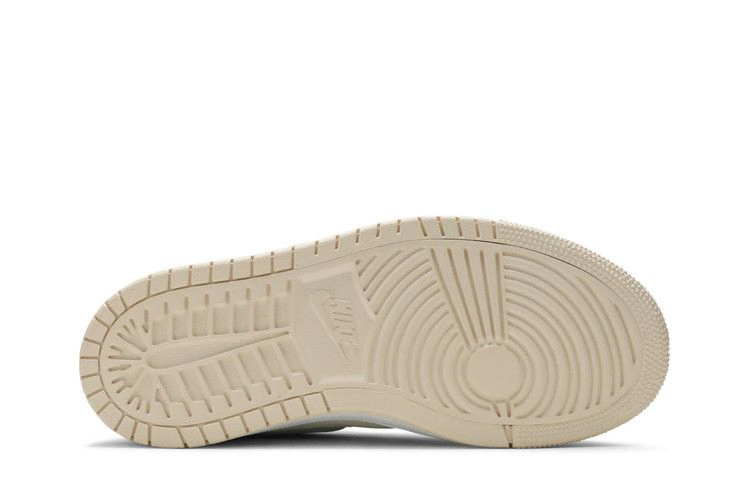 Кроссовки Wmns Air Jordan 1 High Zoom 'Pearl White'