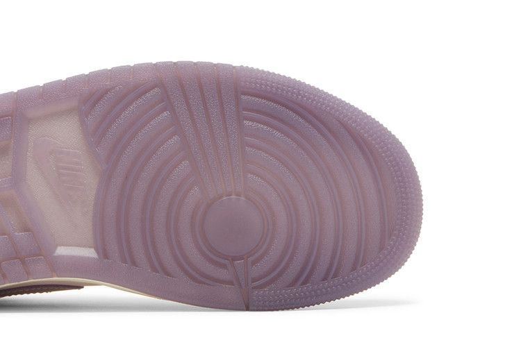 Кроссовки Wmns Air Jordan 1 Low 'Pastel Plum'