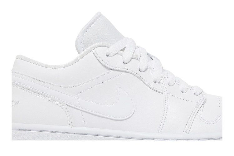 Кроссовки Wmns Air Jordan 1 Low 'Triple White'